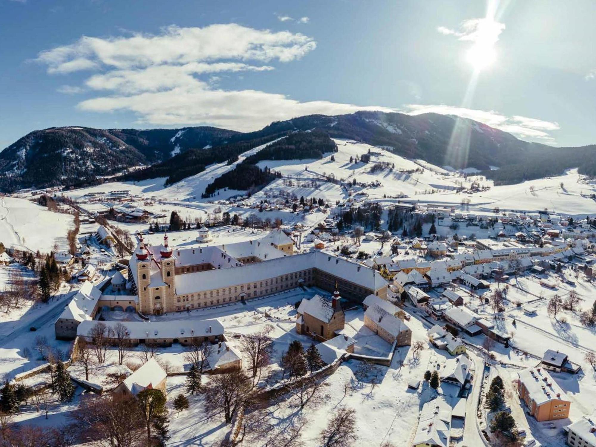 Grebenzen Lodge Hirsch Sankt Lambrecht Kültér fotó